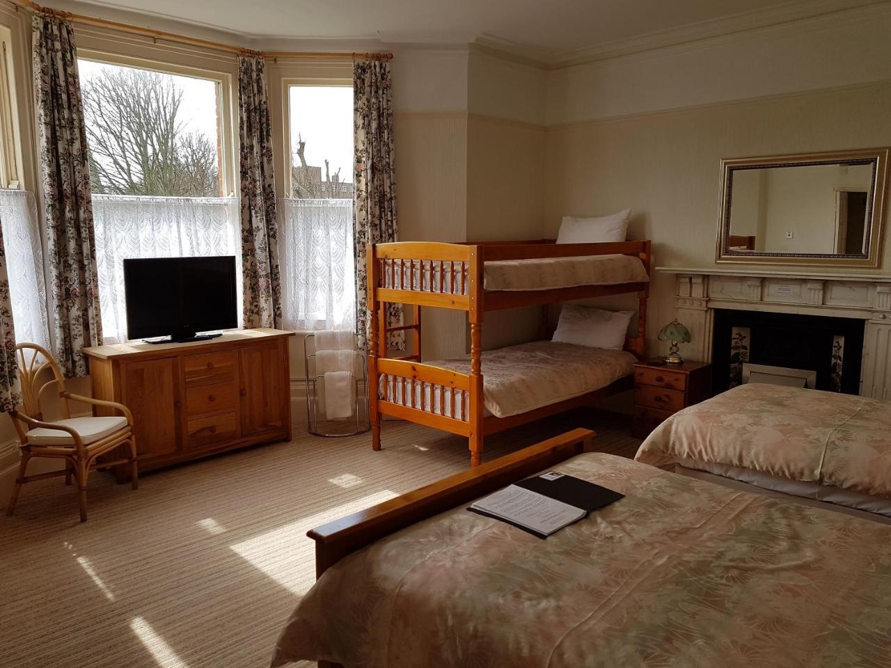 The Wycliffe Bed & Breakfast Folkestone Luaran gambar